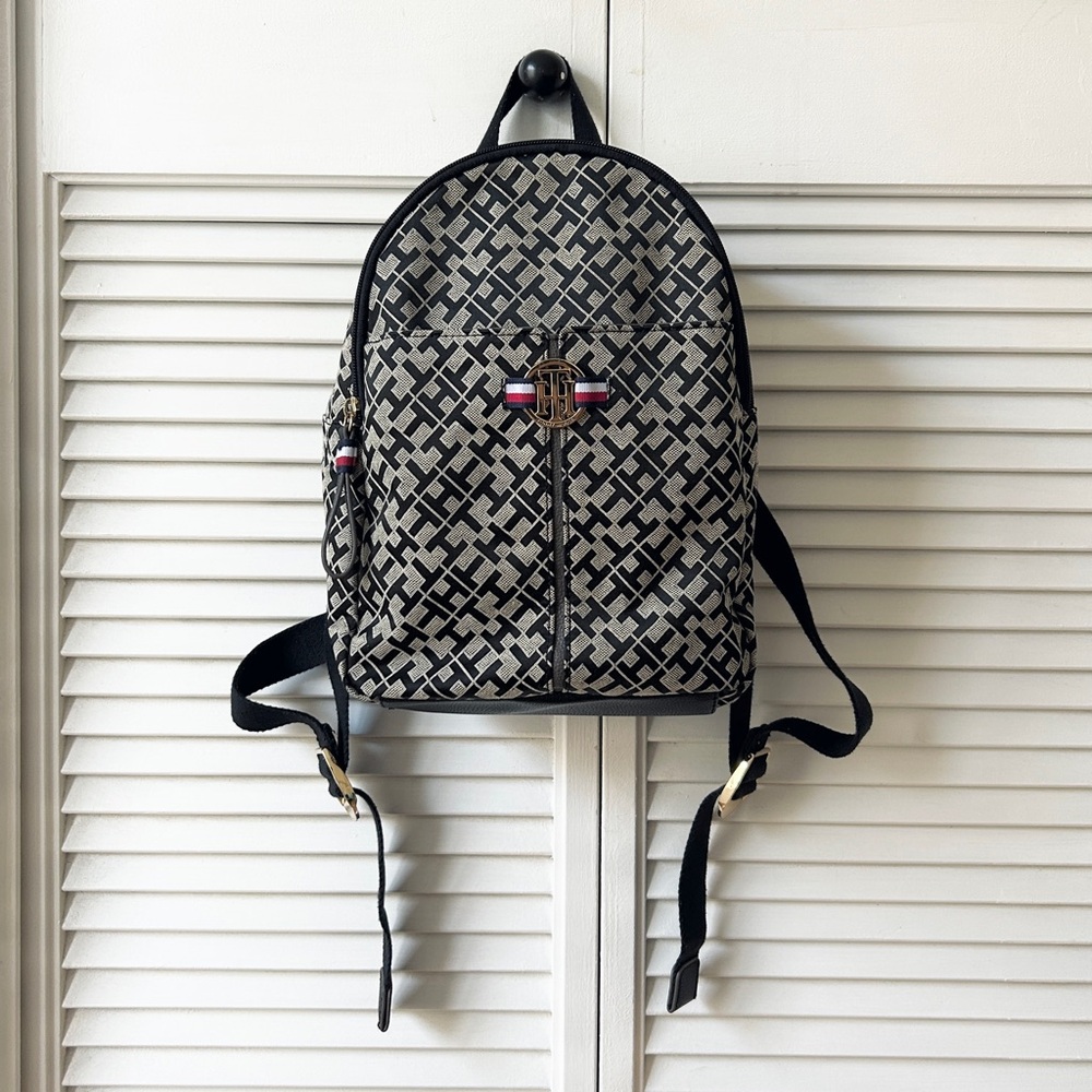 🛑LAST CHANCE🛑 Tommy Hilfiger Mini Backpack Bag Purse Neutral Logo Monogram